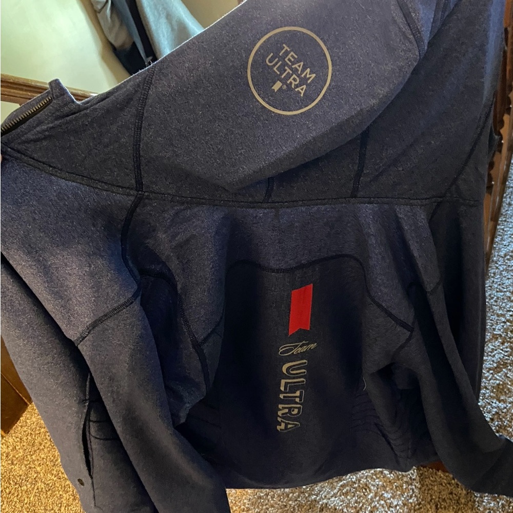 Michelob ultra zip up jacket